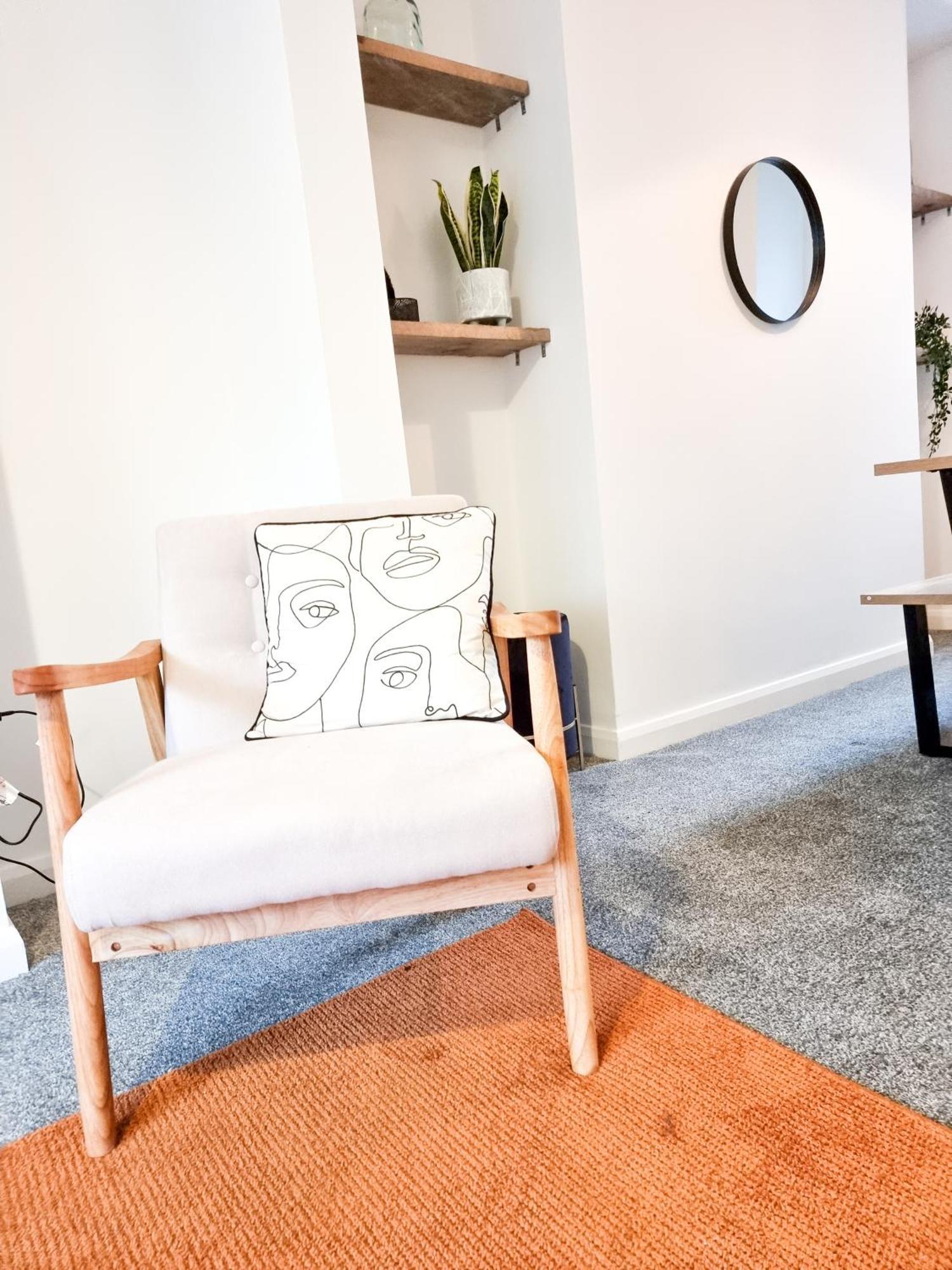 4-Bedroom Home - Perfect For Those Working In Bridgend - By Tailored Accommodation Esterno foto