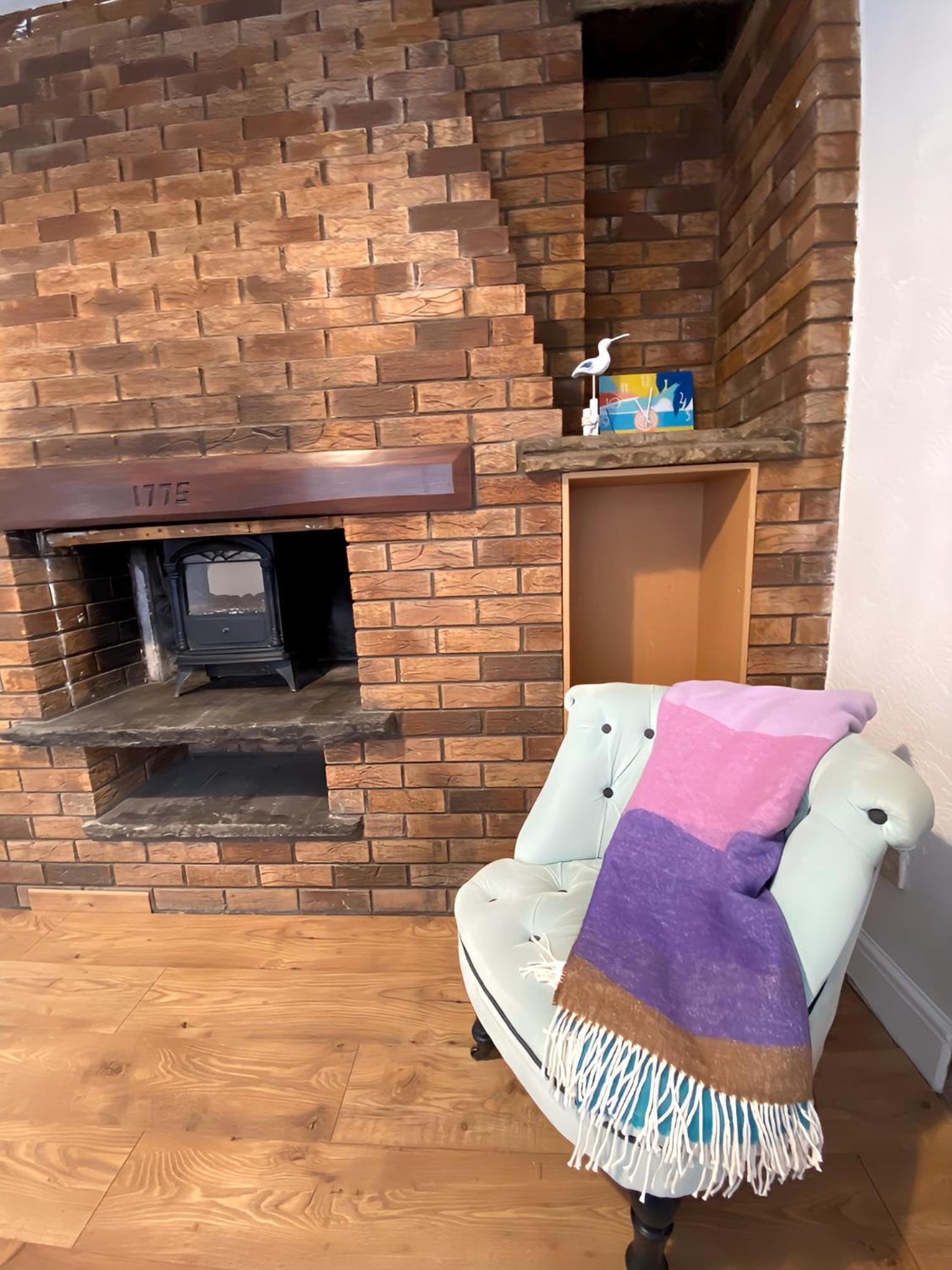 4-Bedroom Home - Perfect For Those Working In Bridgend - By Tailored Accommodation Esterno foto