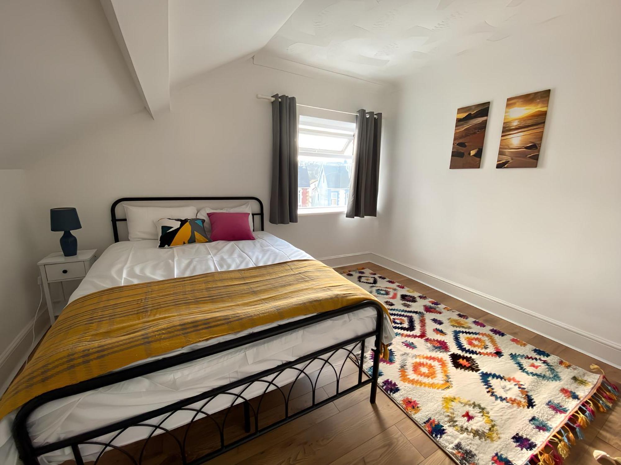 4-Bedroom Home - Perfect For Those Working In Bridgend - By Tailored Accommodation Esterno foto