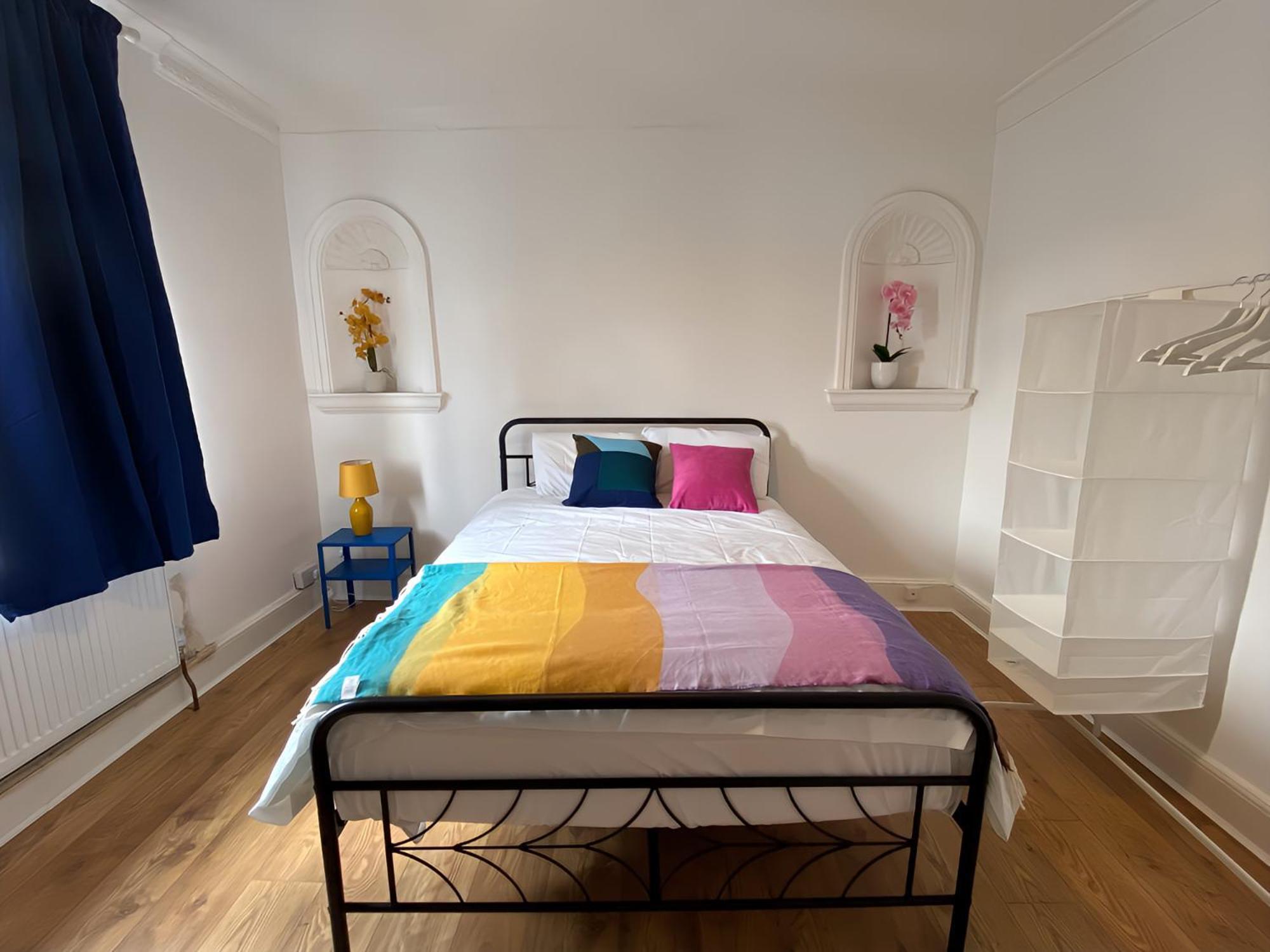 4-Bedroom Home - Perfect For Those Working In Bridgend - By Tailored Accommodation Esterno foto